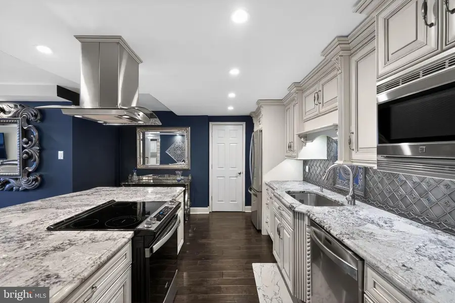 1420 Locust St #31i, Philadelphia, PA 19102 - #3