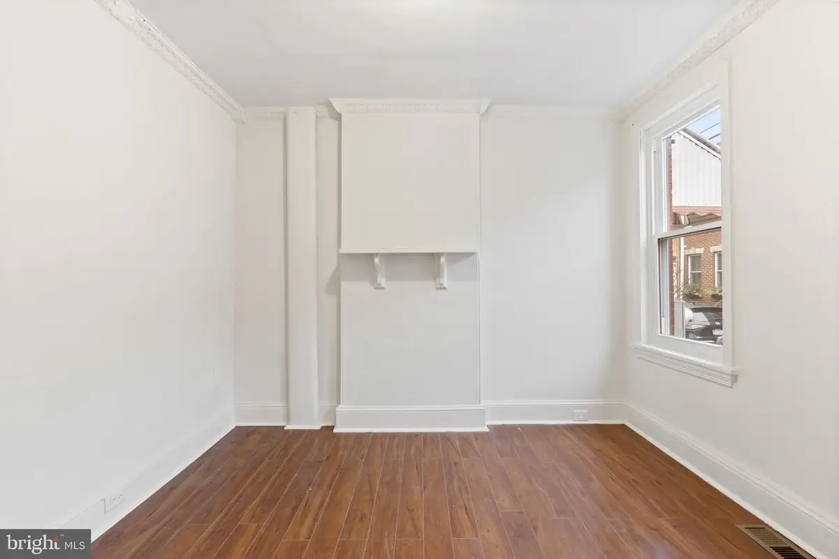 725 S Smedley St, Philadelphia, PA 19146 - #1