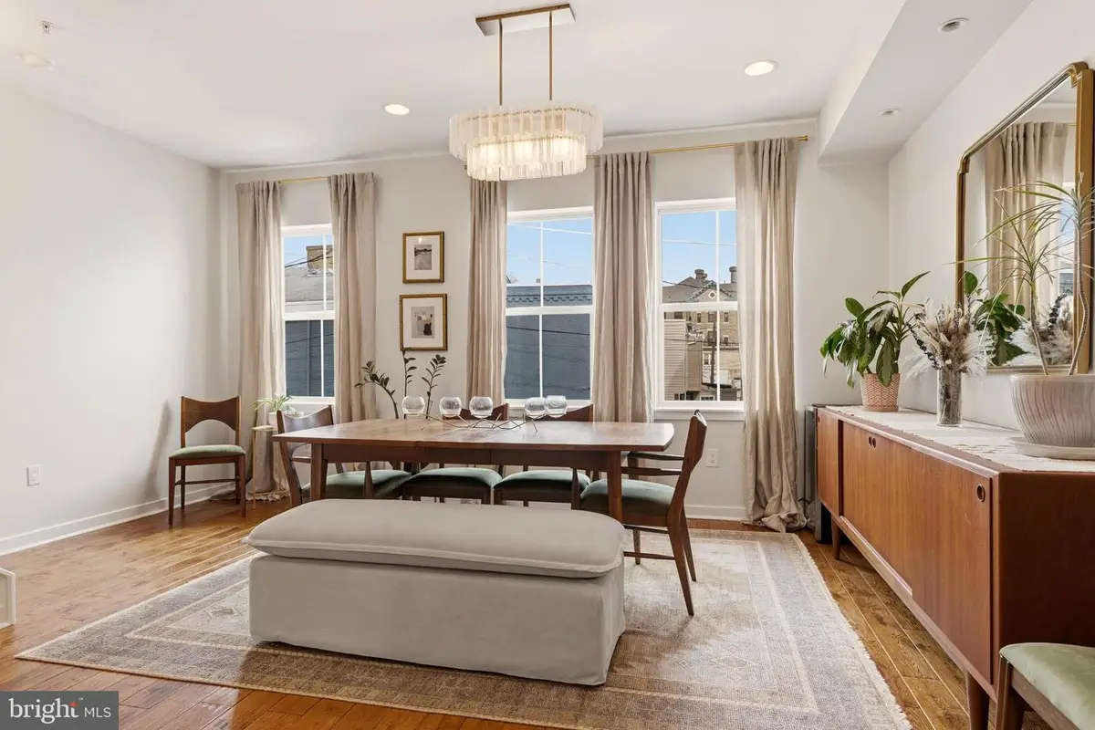 240 Pierce St, Philadelphia, PA 19148 - #1