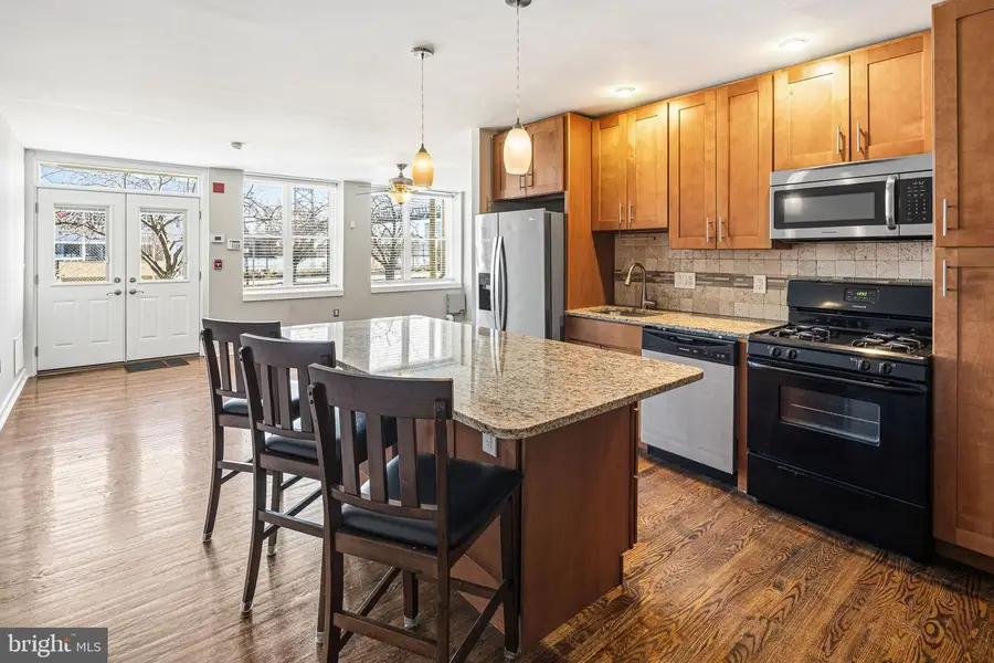 331 N Front St #1, Philadelphia, PA 19106 - #3