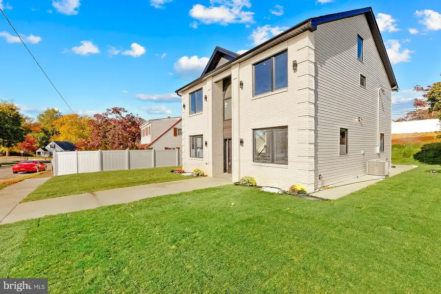 3215 Brookdale Rd, Philadelphia, PA 19114 - #3