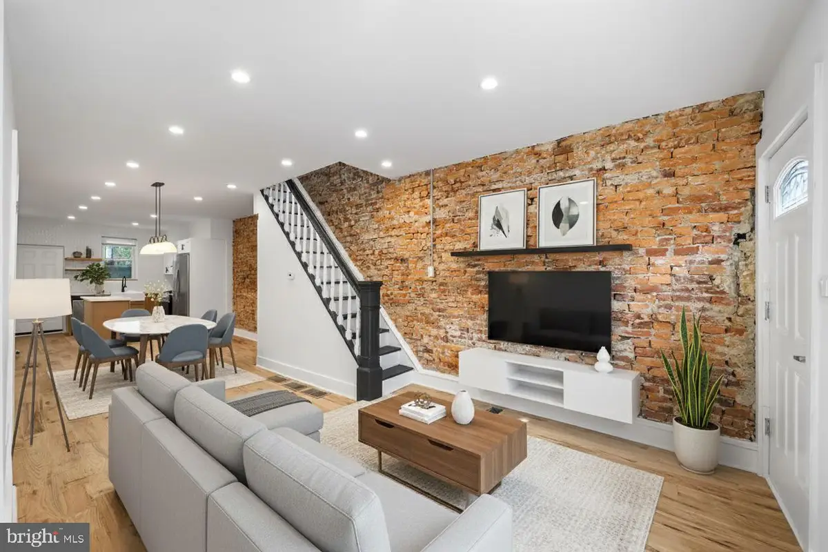 2115 Watkins St, Philadelphia, PA 19145 - #1