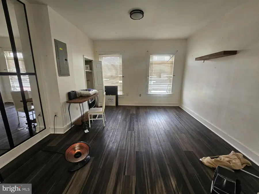 902 W Somerset St, Philadelphia, PA 19133 - #2