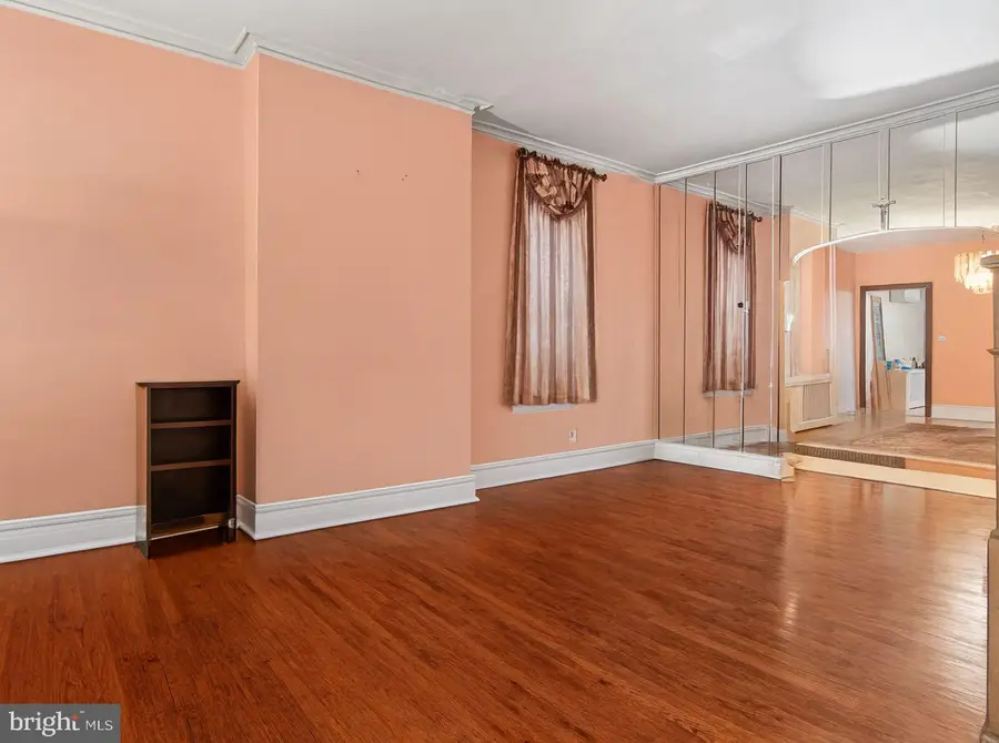 650 N 52nd St, Philadelphia, PA 19131 - #3