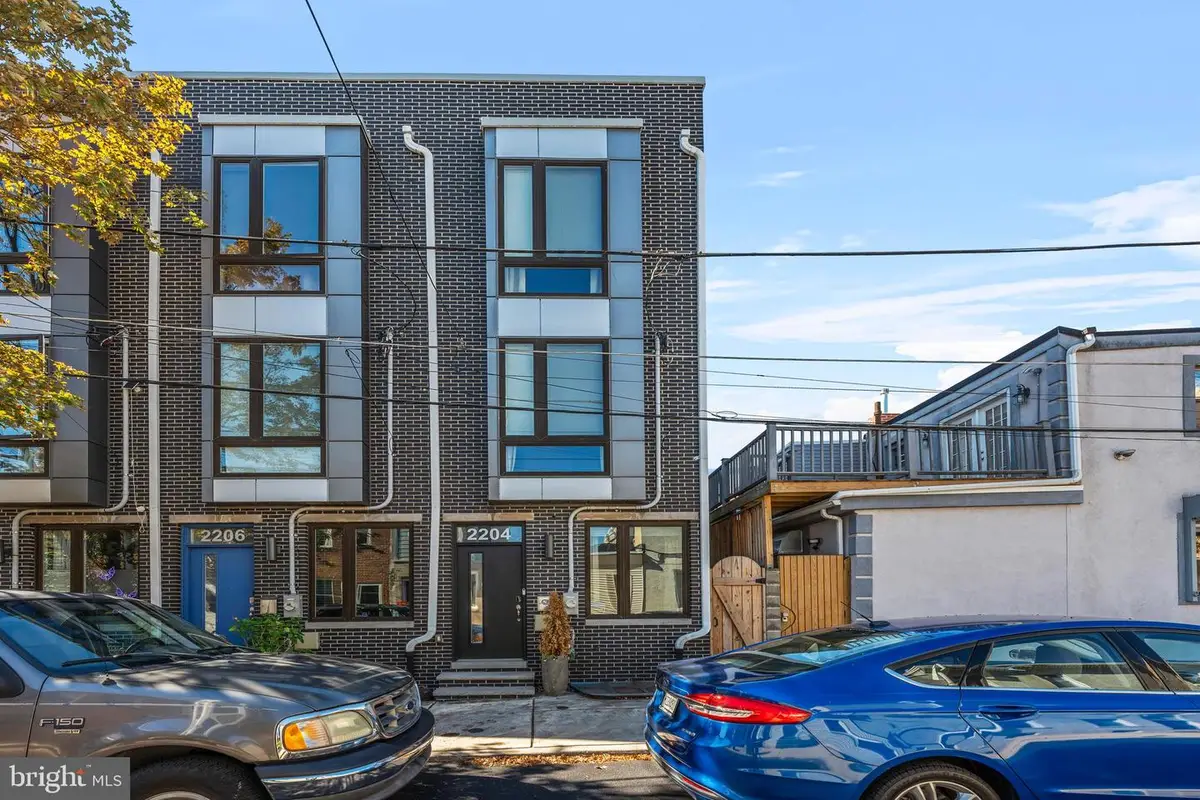 2204 E Albert St, Philadelphia, PA 19125 - #1