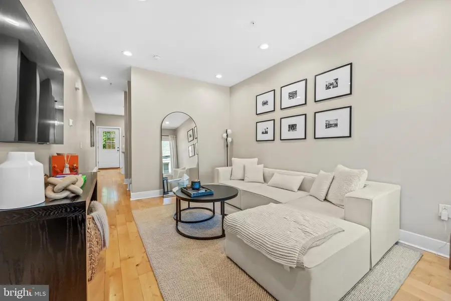 2204 E Albert St, Philadelphia, PA 19125 - #3