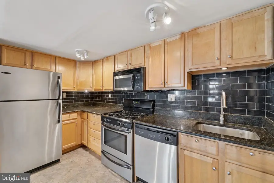 1029-33 Spruce St #304, Philadelphia, PA 19107 - #3