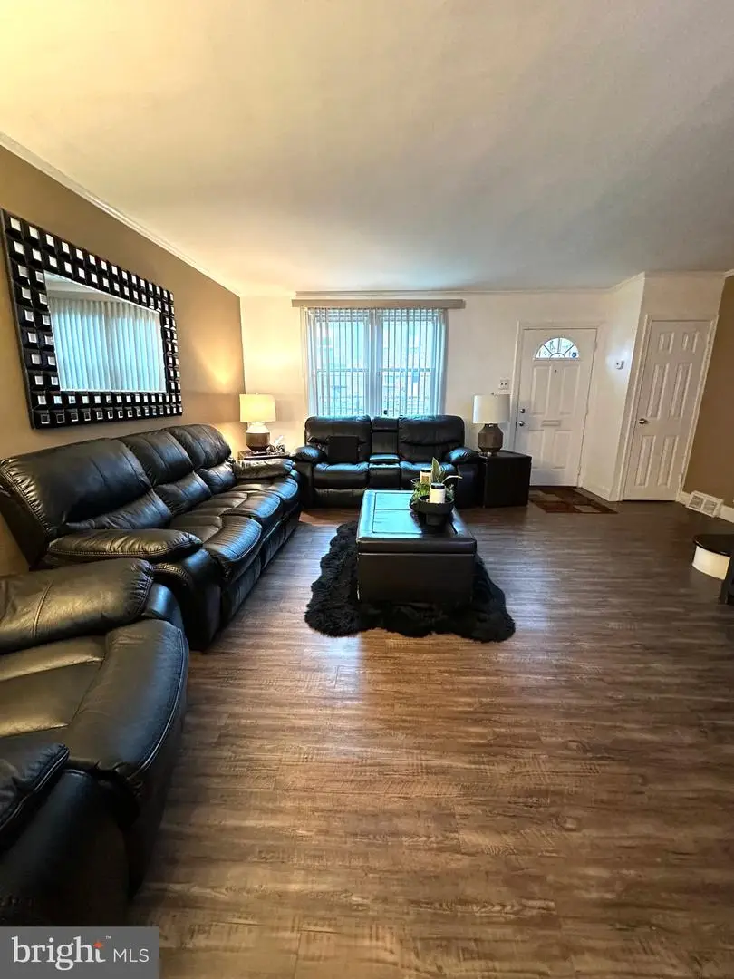 6626 Sylvester St, Philadelphia, PA 19149 - #2