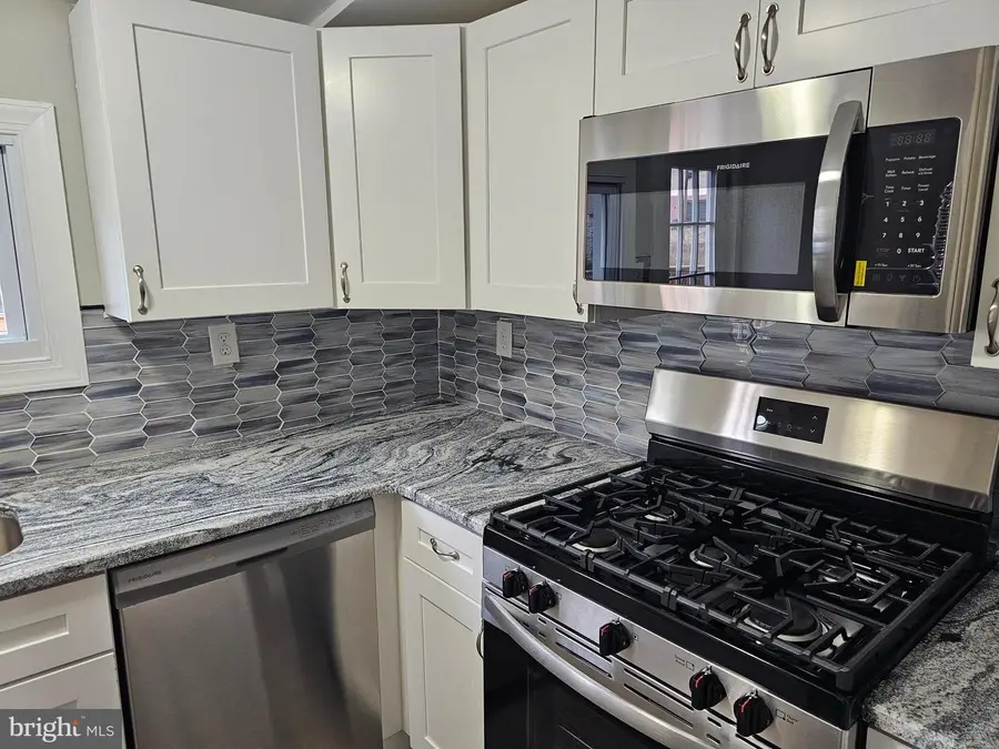 278 Fountain St, Philadelphia, PA 19128 - #2