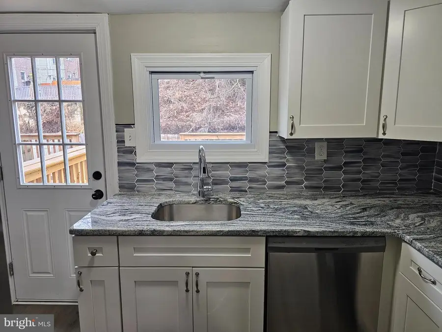 278 Fountain St, Philadelphia, PA 19128 - #3