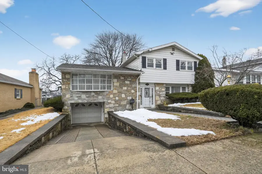 523 Wigard Ave, Philadelphia, PA 19128 - #2