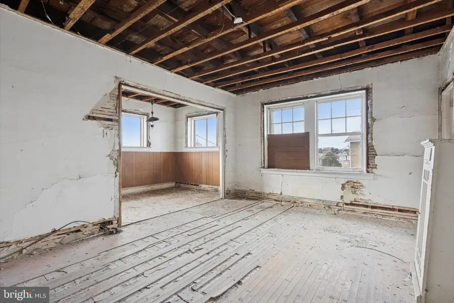 1450 W Grange Ave, Philadelphia, PA 19141 - #3