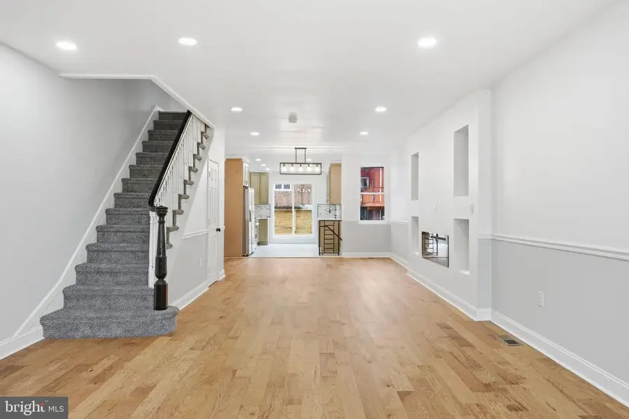 7413 Sommers Rd, Philadelphia, PA 19138 - #2