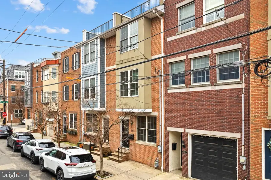 2110 Carpenter St, Philadelphia, PA 19146 - #2