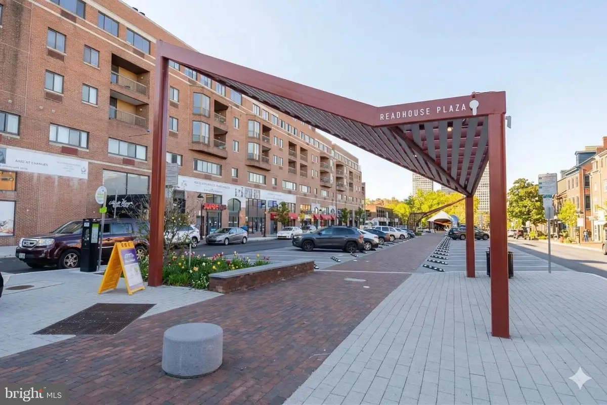 200 Lombard St #518, Philadelphia, PA 19147 - #1