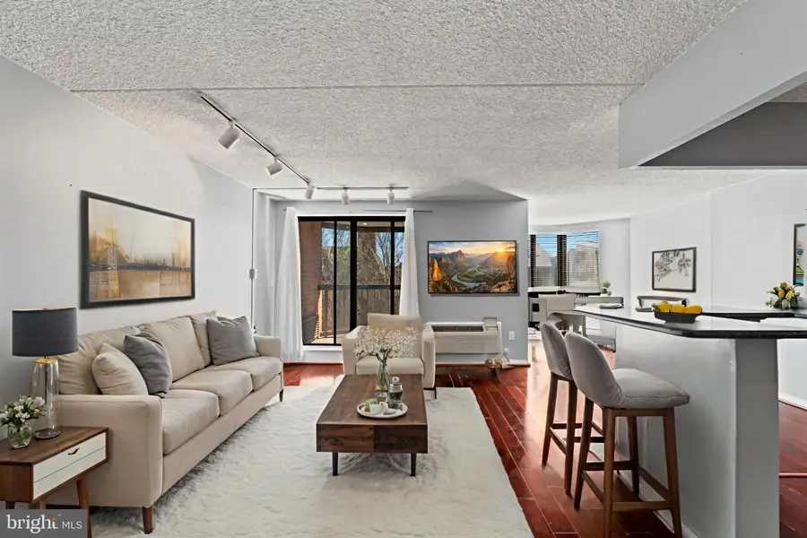 200 Lombard St #518, Philadelphia, PA 19147 - #2