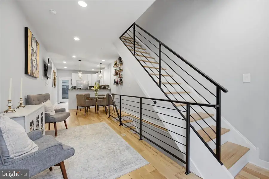 2512 Collins St, Philadelphia, PA 19125 - #3