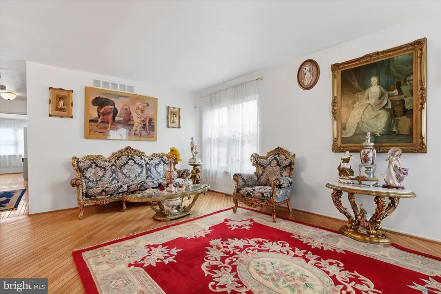 826 Hendrix St, Philadelphia, PA 19116 - #2