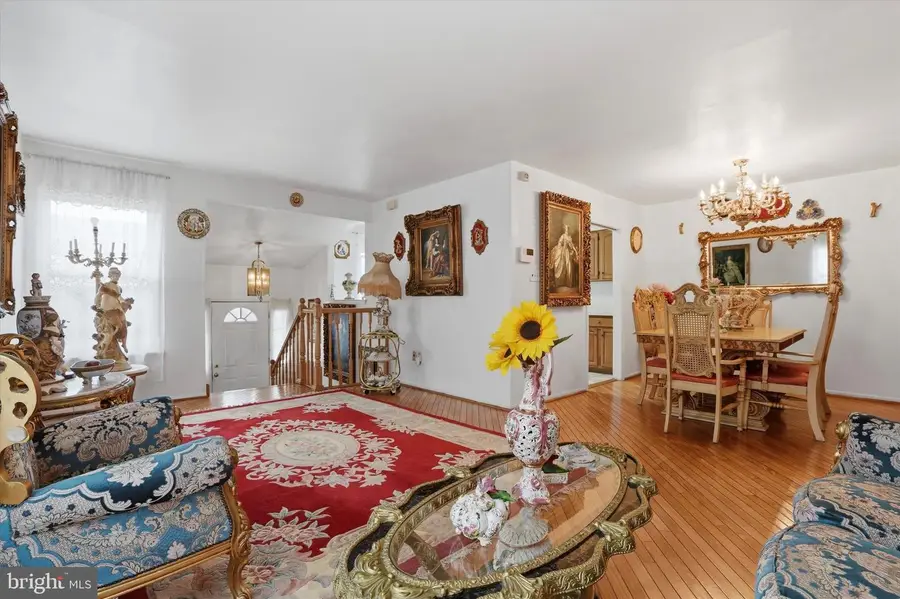 826 Hendrix St, Philadelphia, PA 19116 - #3