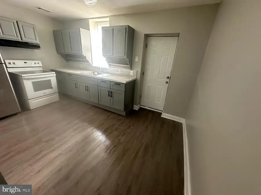 1016 W Erie Ave, Philadelphia, PA 19140 - #3