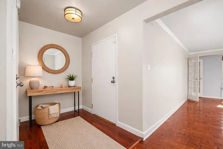 4000 Gypsy Ln #210, Philadelphia, PA 19129 - #2