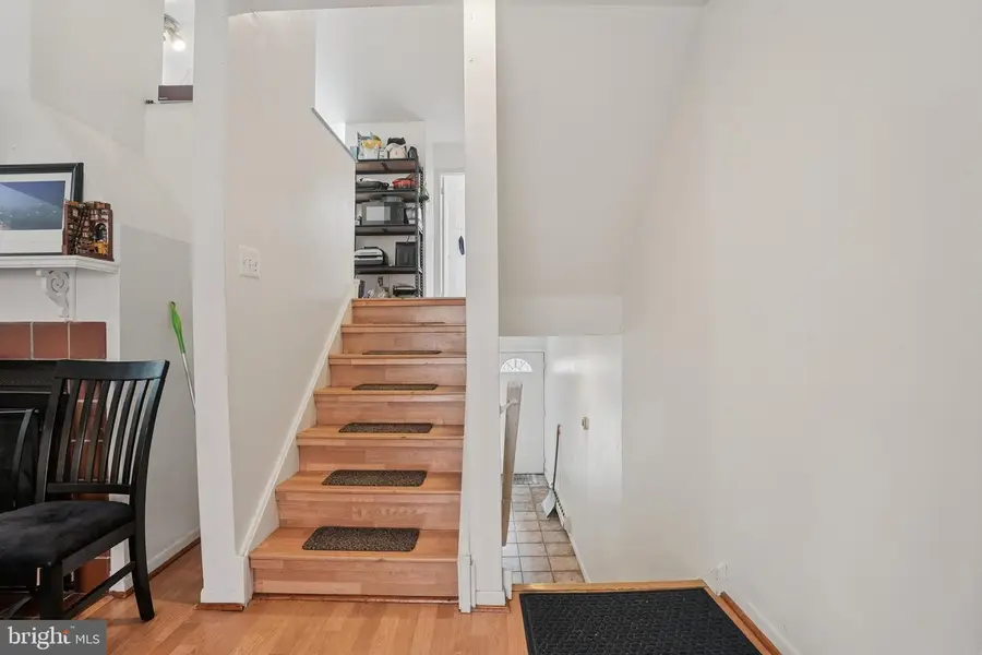 1 Queen St #10, Philadelphia, PA 19147 - #3