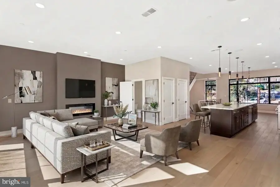 202 Kalos St, Philadelphia, PA 19128 - #2