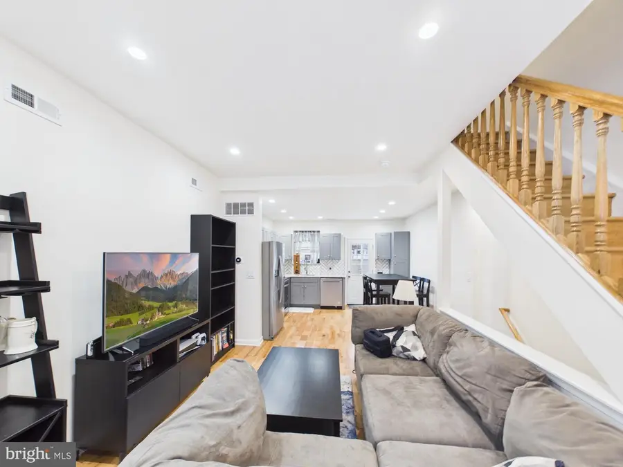 745 S Darien St, Philadelphia, PA 19147 - #3