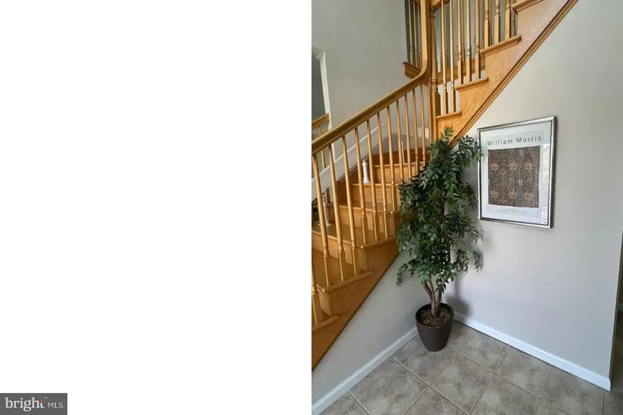 838 Gina Dr, Philadelphia, PA 19115 - #2