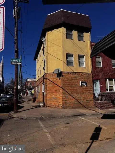 1055 Daly St #2nd Fl, Philadelphia, PA 19148 - #3