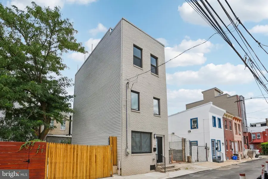 2225-2227 N Waterloo St, Philadelphia, PA 19133 - #2