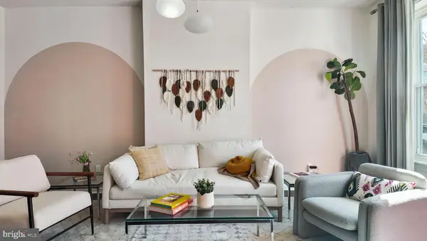 2437 Carpenter St, PHILADELPHIA, PA 19146