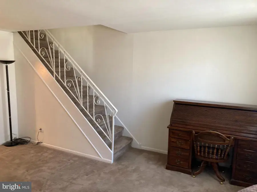 8665 Jackson St, Philadelphia, PA 19136 - #2