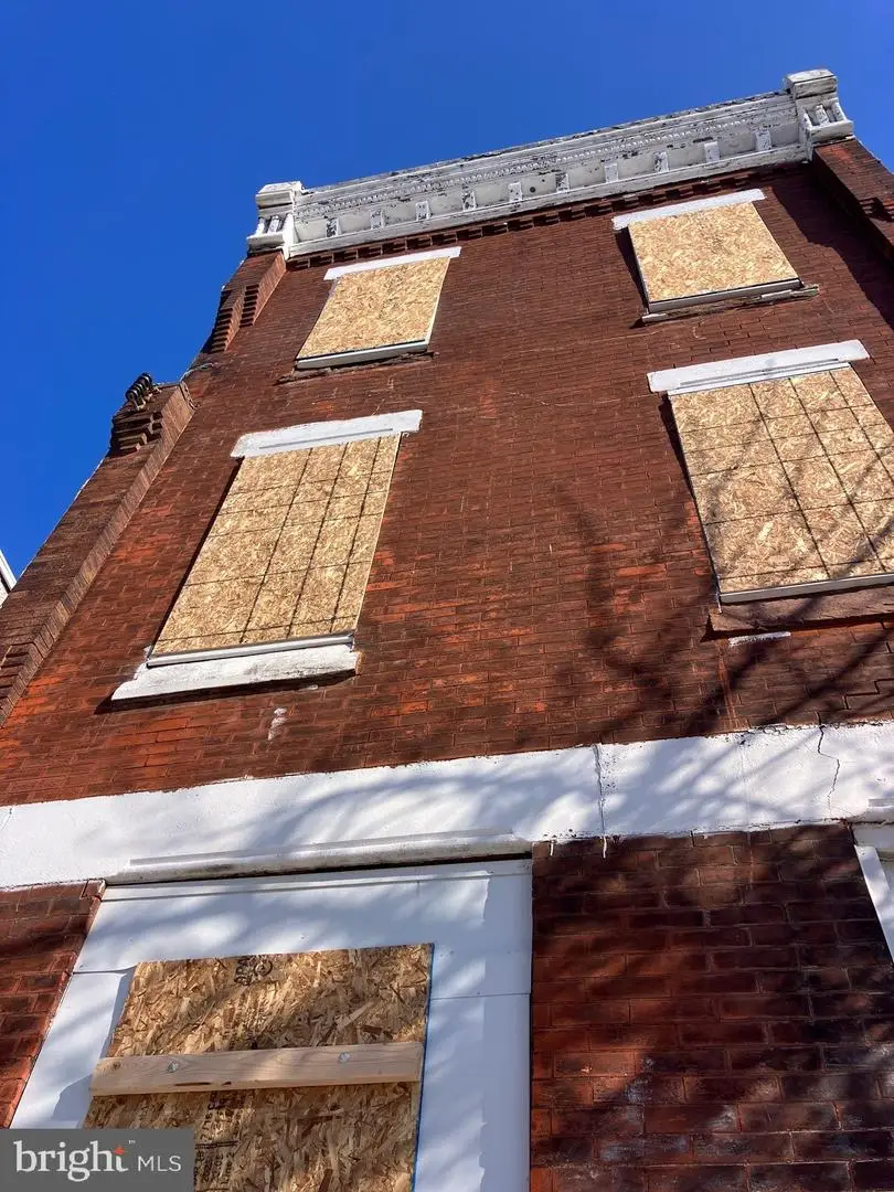 2431 N 19th St, Philadelphia, PA 19132 - #2