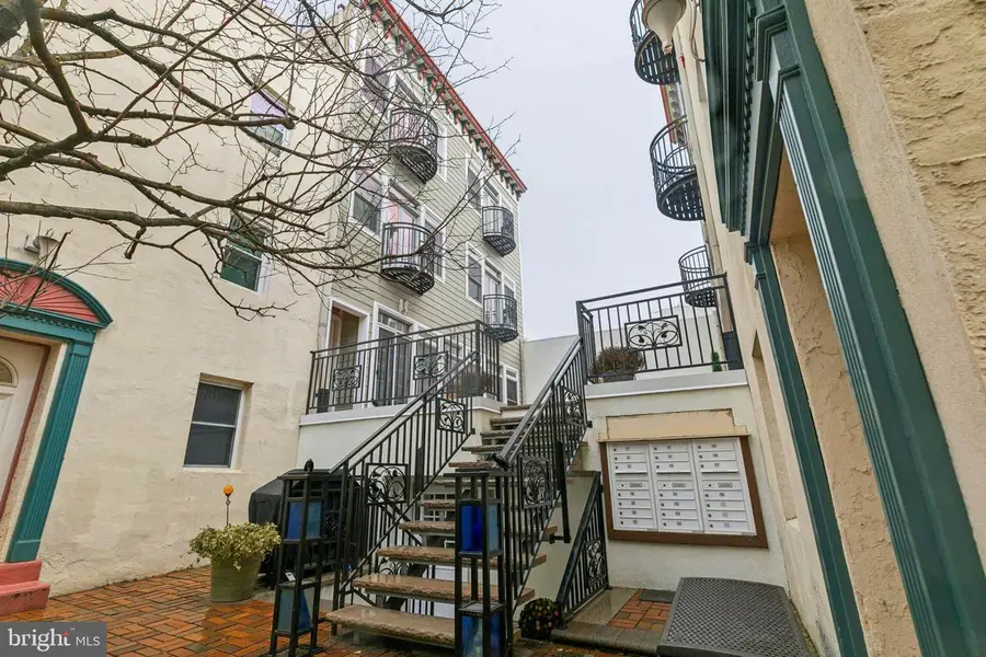 1221 Shackamaxon St #13, Philadelphia, PA 19125 - #2