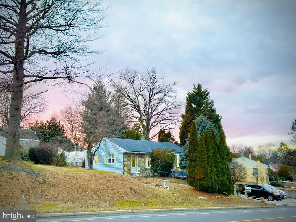 220 County Line Rd, Philadelphia, PA 19116 - #1