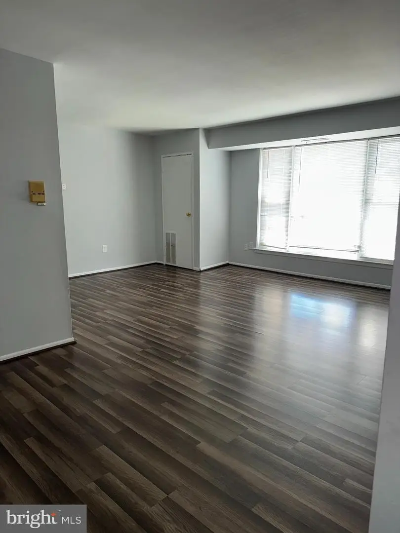 2201 Strahle St #c302, Philadelphia, PA 19152 - #3