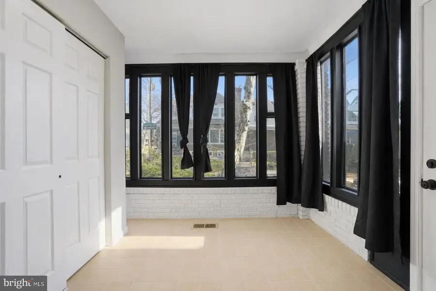 6258 Magnolia St, Philadelphia, PA 19144 - #2