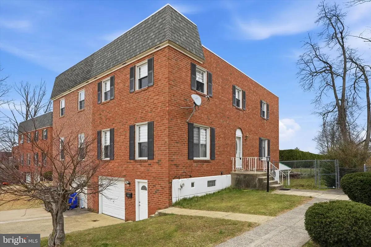 190 Larkspur St, Philadelphia, PA 19116 - #1