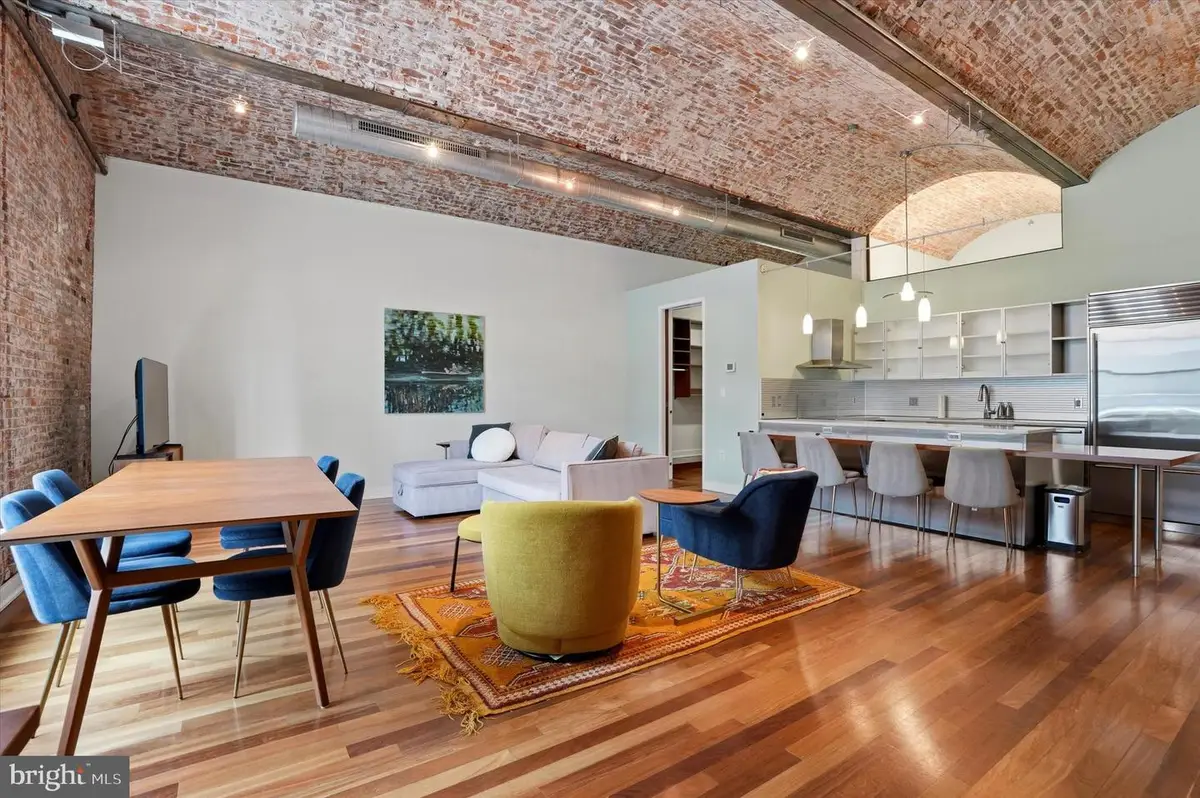 105 S 12th St #401, Philadelphia, PA 19107 - #1