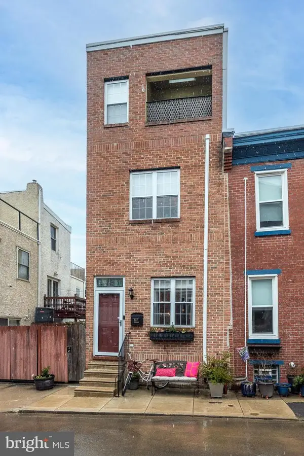 827 N Bambrey St, PHILADELPHIA, PA 19130