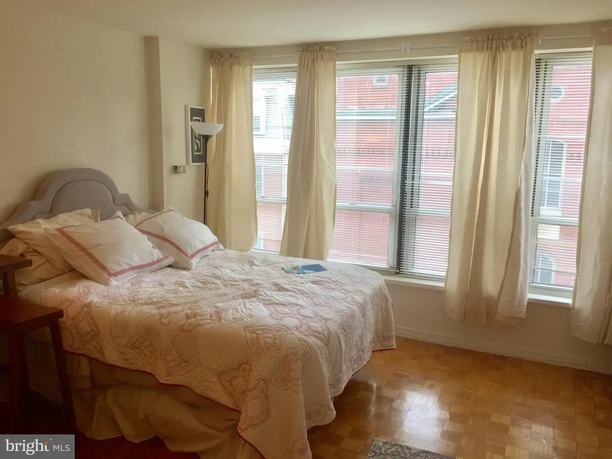 224-30 W Rittenhouse Sq #415b, Philadelphia, PA 19103 - #1