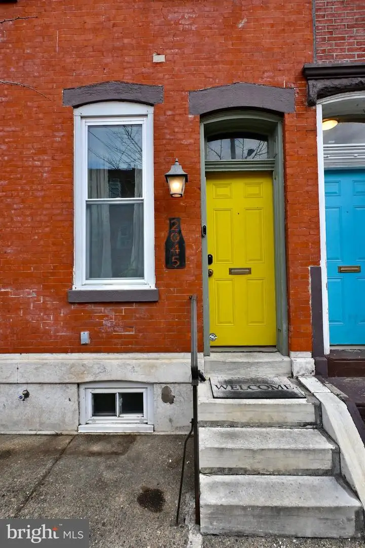 2045 E Dauphin St, Philadelphia, PA 19125 - #1