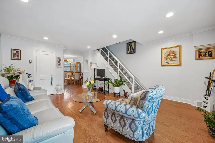 517 Parnell Pl, Philadelphia, PA 19144 - #3