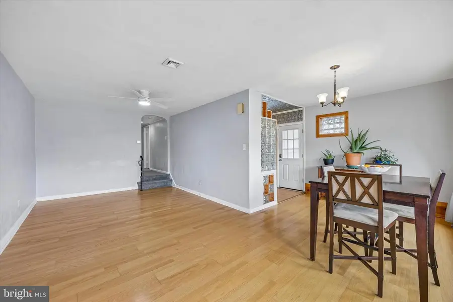 1804 Mower St, Philadelphia, PA 19152 - #3