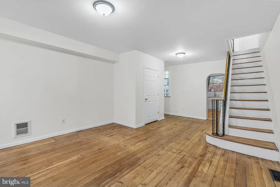 410 Mcclellan St, Philadelphia, PA 19148 - #3