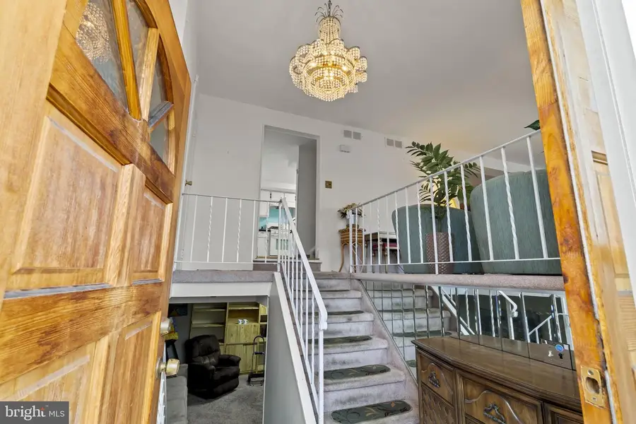 10206 Galahad Rd, Philadelphia, PA 19116 - #3