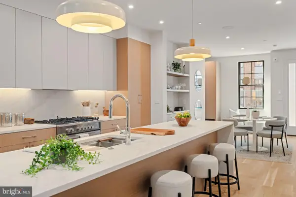 207a Vine St, PHILADELPHIA, PA 19106