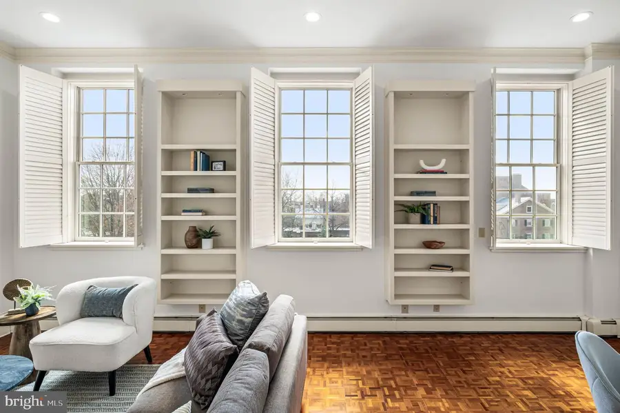 225 S 4th St #301, Philadelphia, PA 19106 - #3