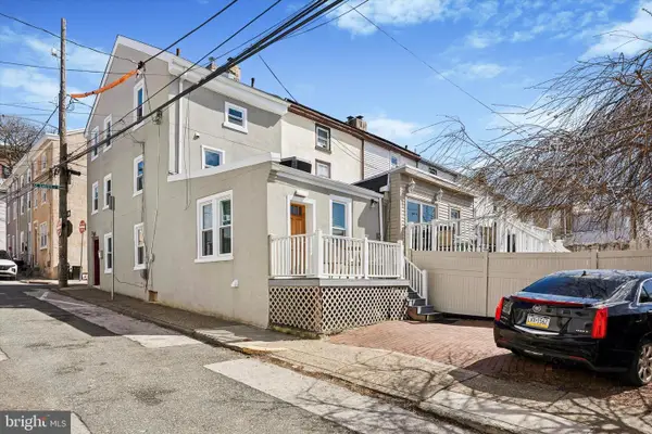 145 Conarroe St, PHILADELPHIA, PA 19127